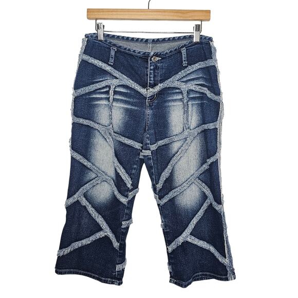 y2k 5-7-9 Capri Jeans Size Medium Low Rise Raw Hem Frayed Distressed Streetwear - Picture 1 of 7